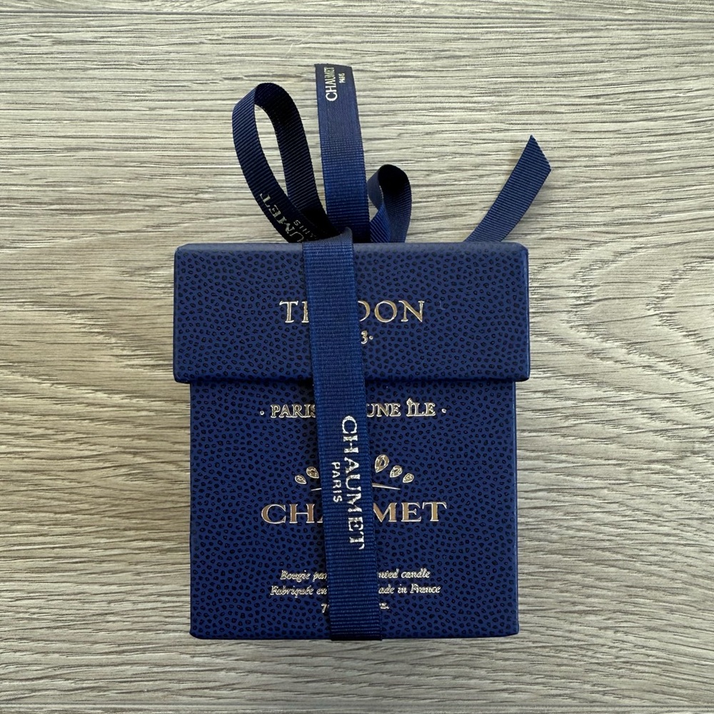 🆕 Chaumet x Cire Trudon Scented Candle in Blue Gift Box: Limited Edition